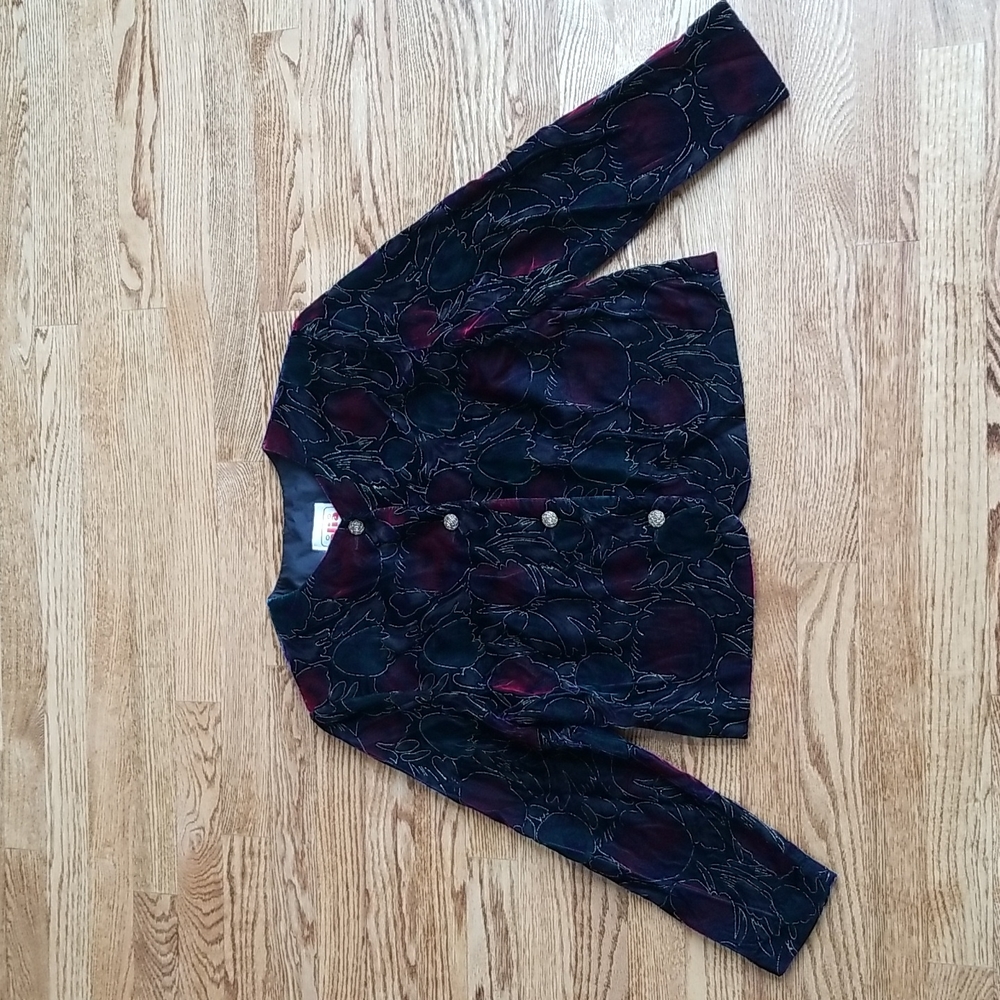 (8) Alia Petite Made in Canada Velvety Short Floral Blazer Padded Shoulders